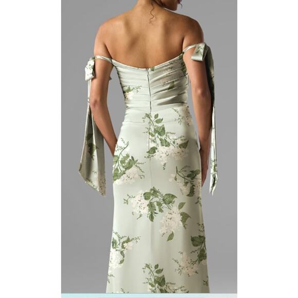 Floral Off-Shoulder Maxi Dress - Picture 2 of 10